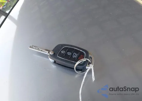 2017 Hyundai Santa Fe Se from USA, damaged, VIN KM8SM4HF7HU233113